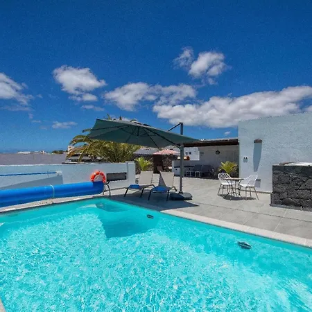 Schoenes In Mit Privatem Pool Playa Blanca (Lanzarote)